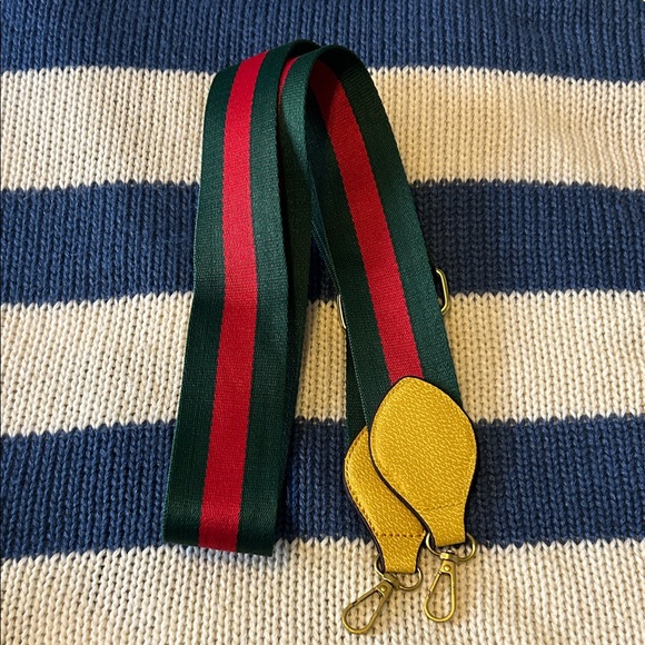 Beige and Yellow Shoulder Bag with Green and Red Strap - Picture 8 of 8